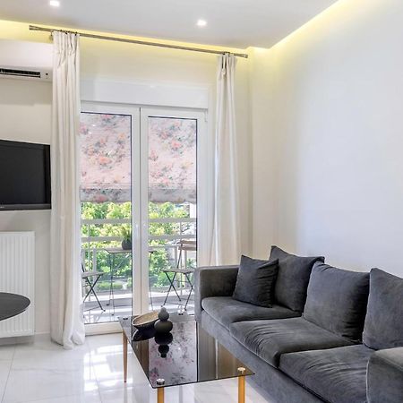 Central 2Br Apartment In The Heart Of Athènes Extérieur photo