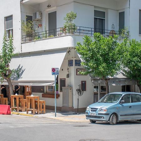 Central 2Br Apartment In The Heart Of Athènes Extérieur photo