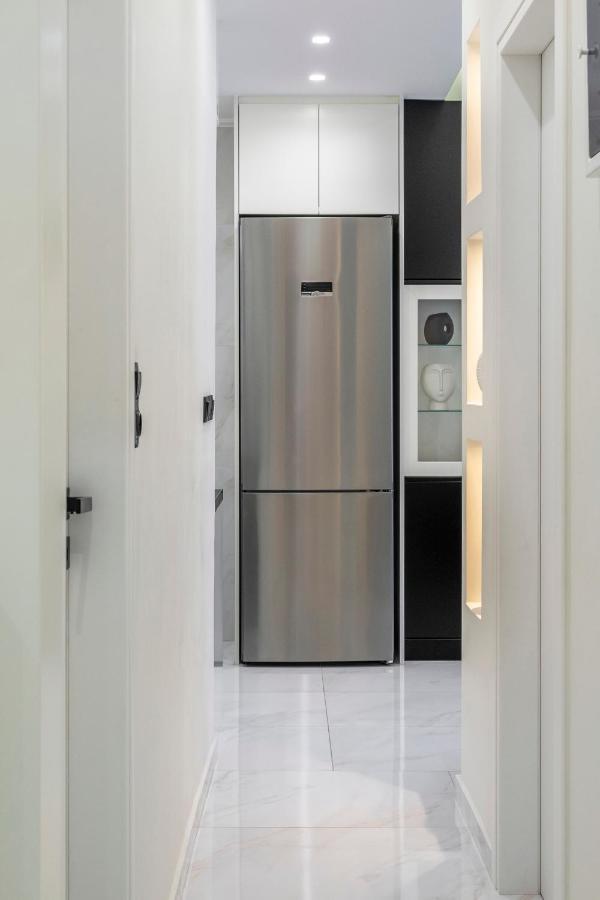 Central 2Br Apartment In The Heart Of Athènes Extérieur photo