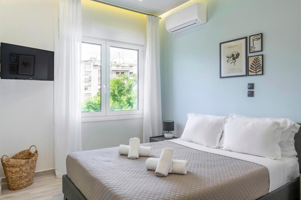 Central 2Br Apartment In The Heart Of Athènes Extérieur photo