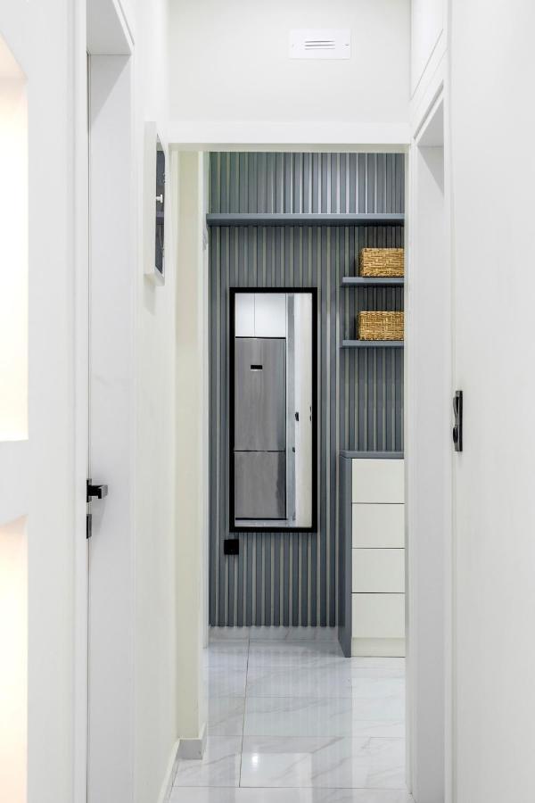 Central 2Br Apartment In The Heart Of Athènes Extérieur photo