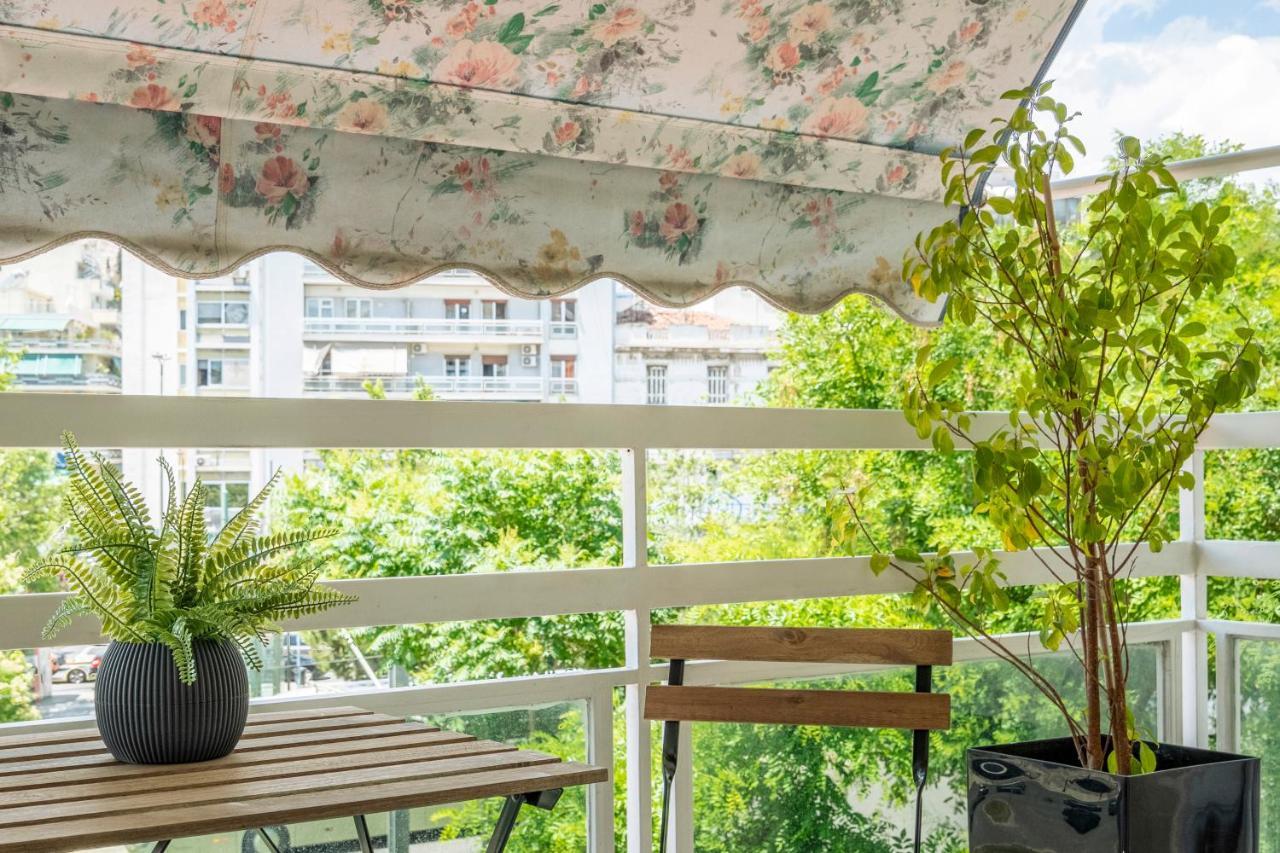 Central 2Br Apartment In The Heart Of Athènes Extérieur photo