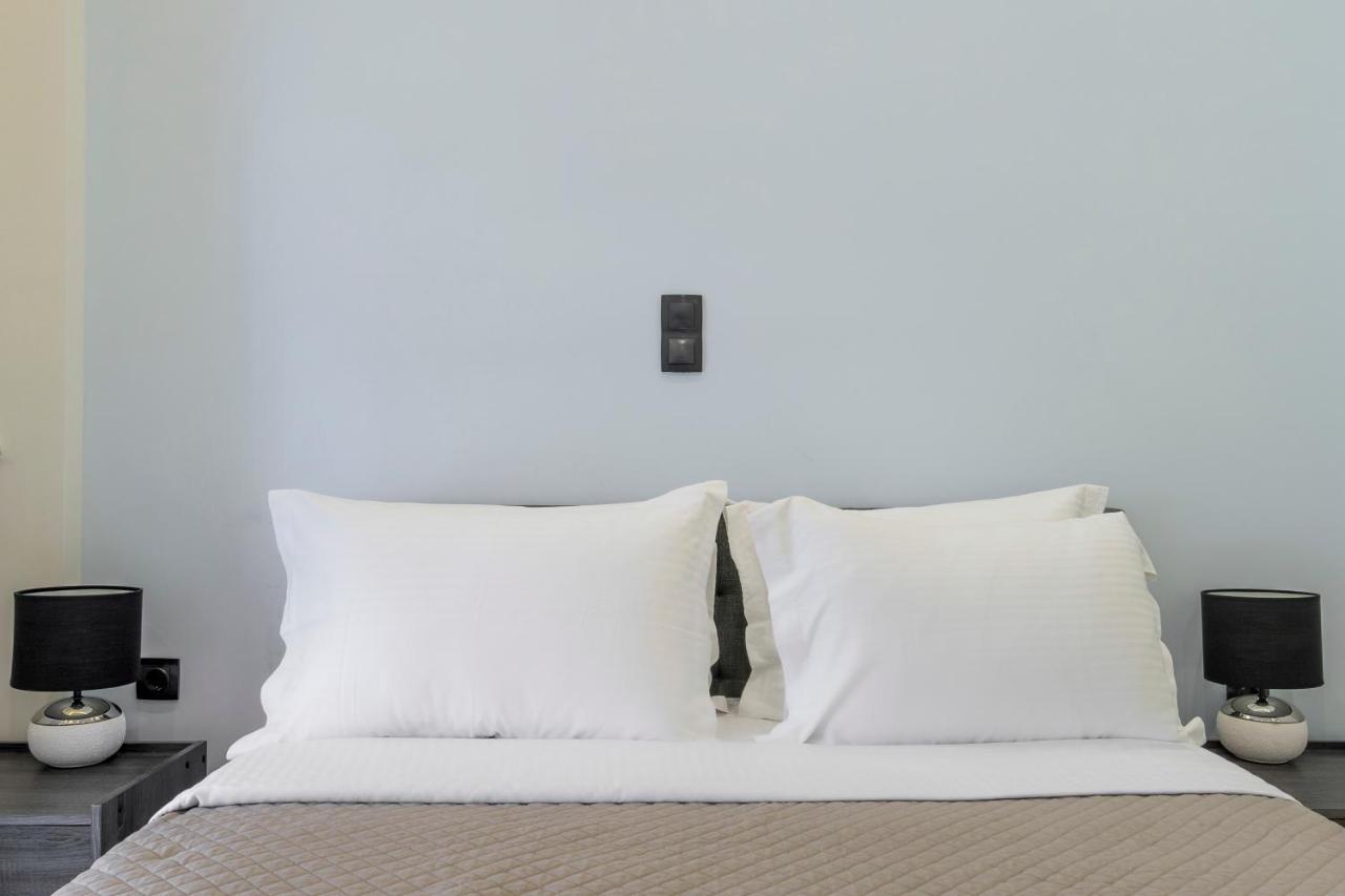 Central 2Br Apartment In The Heart Of Athènes Extérieur photo