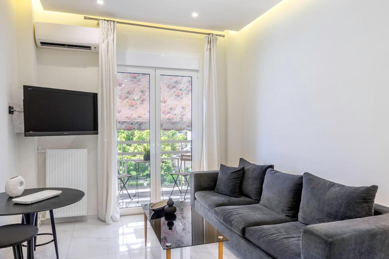 Central 2Br Apartment In The Heart Of Athènes Extérieur photo