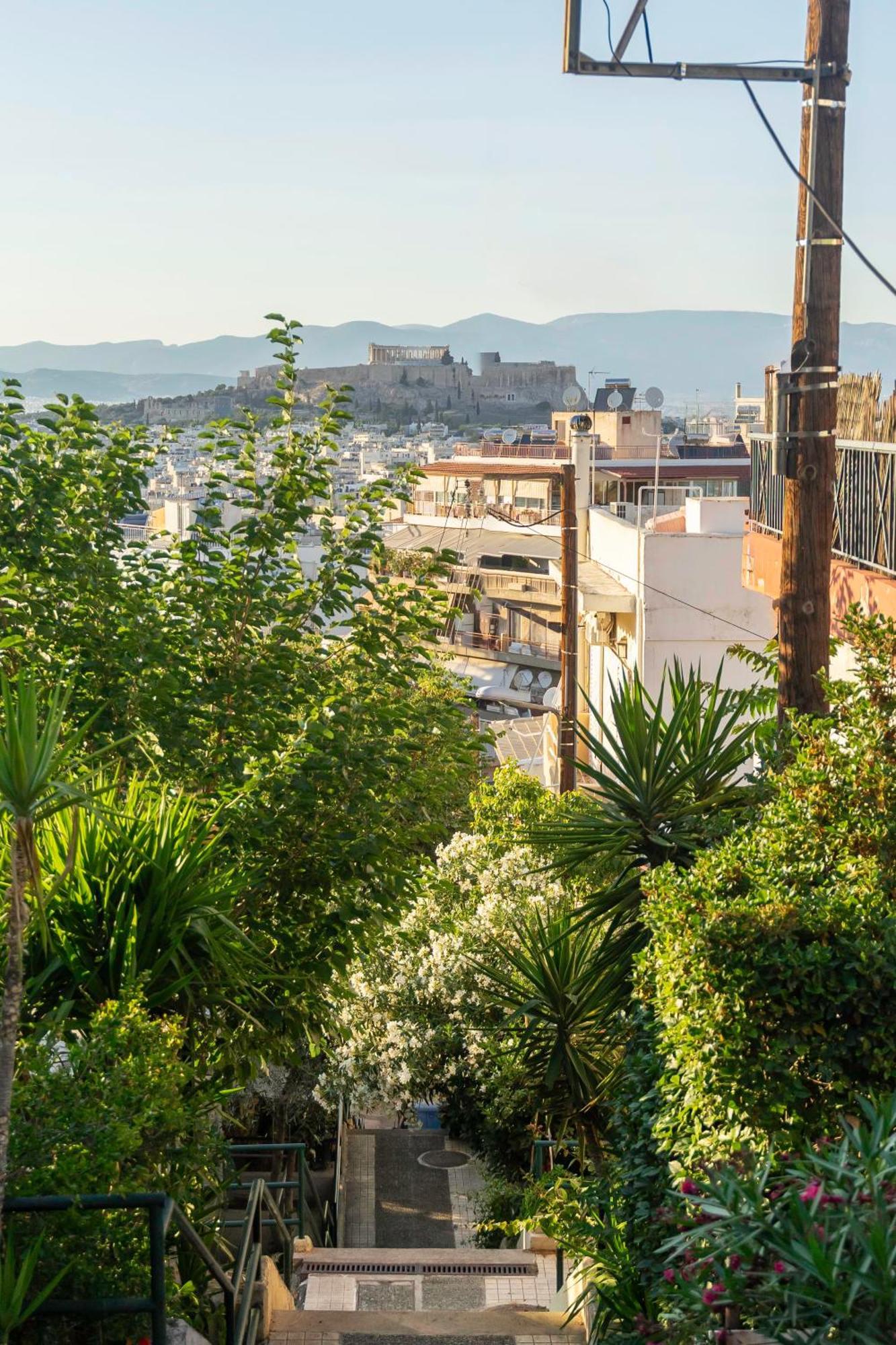 Central 2Br Apartment In The Heart Of Athènes Extérieur photo
